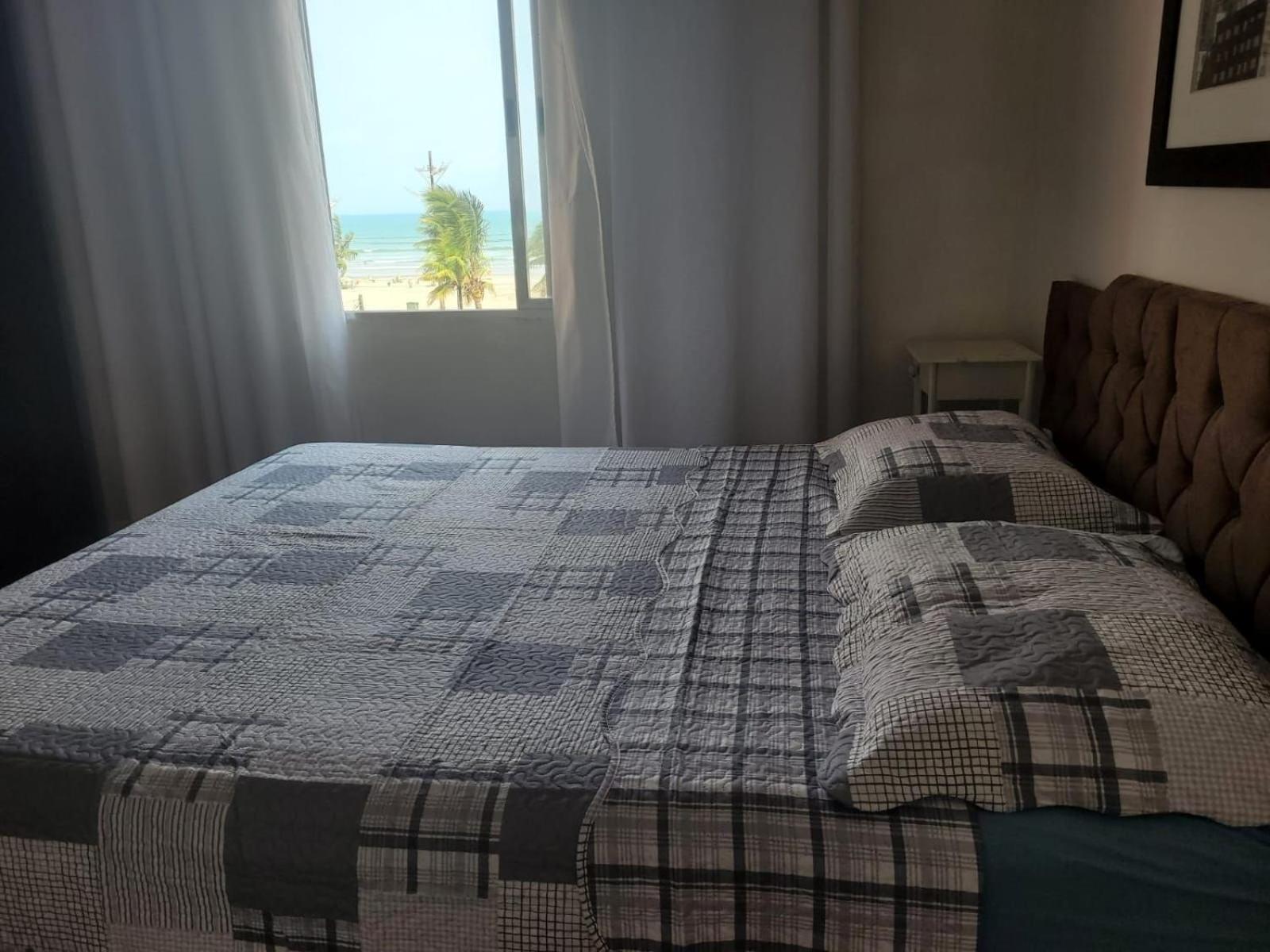 Apartment Tupi Vista Mar Ii: Beachfront With Wi-fi And Parking *
